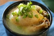 ไก่ตุ๋นโสม ซุปเด็ดบำรุงกำลังจากเกาหลี